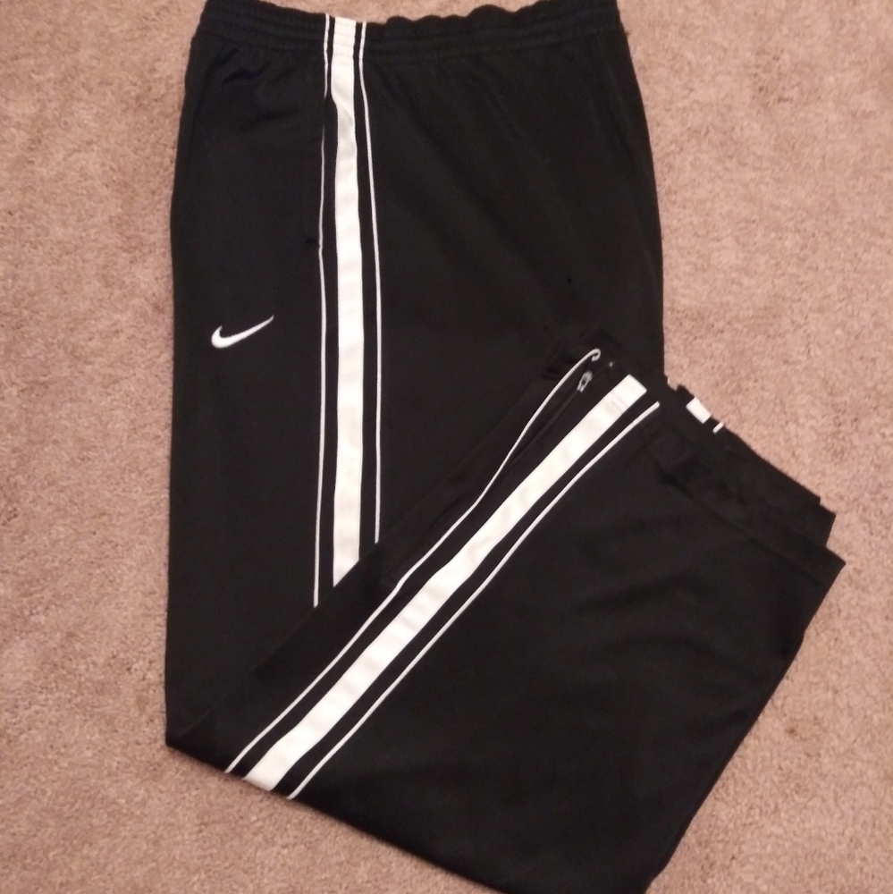 NIKE BASKETBALL WARM-UP PANTS